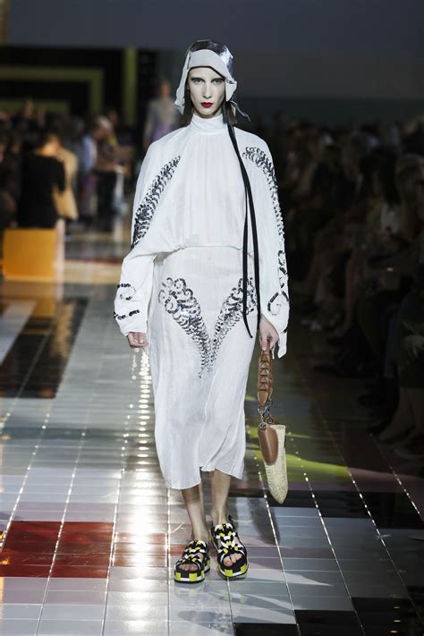 collezione primavera estate 2020 prada|prada runway 2020.